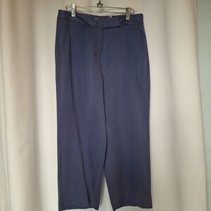 Tommy Bahama Silk Blend Paradise  Crop Pant Size 8 (NWT)